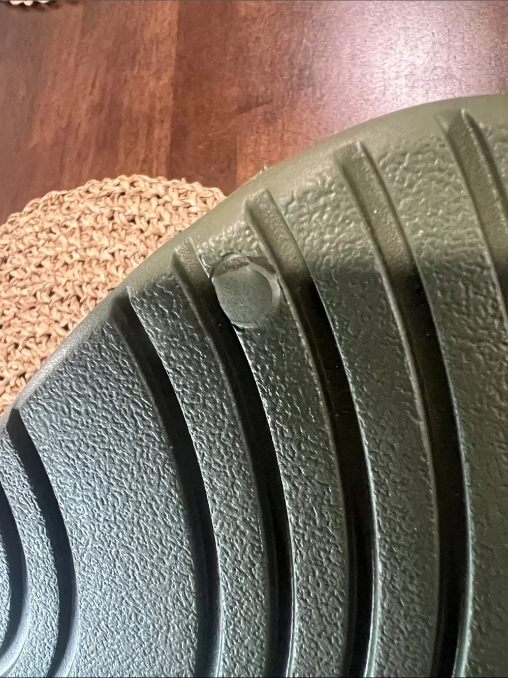 New CROCS Men’s ' Slide Sandals in Army Olive Green
